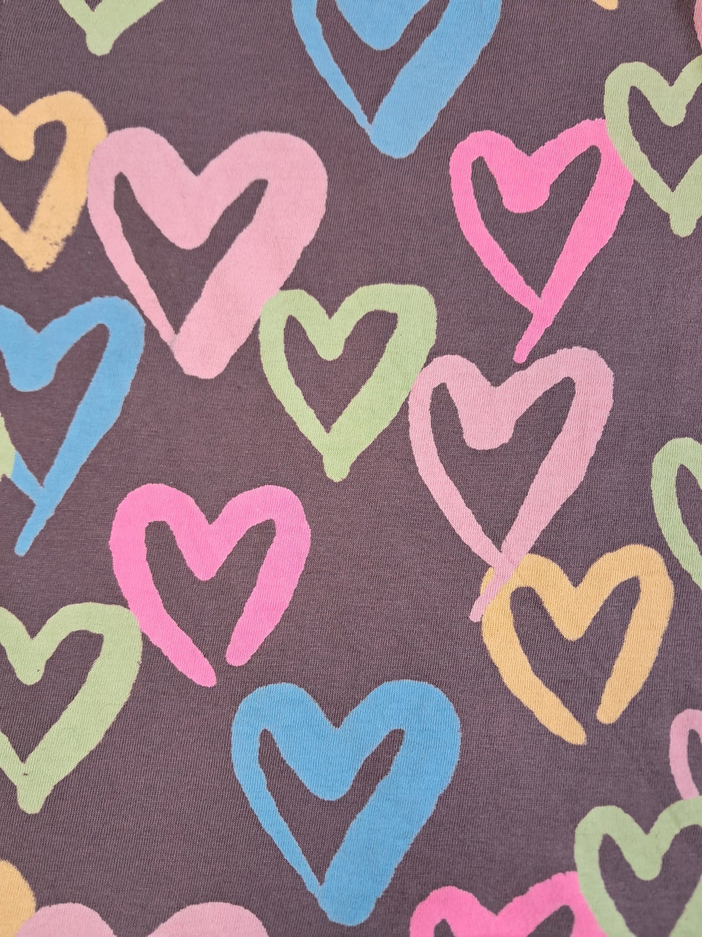 T-shirt fille PRIMARK - 4/5 ans – cœurs colorés